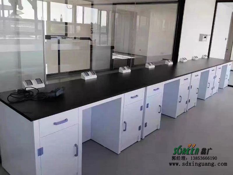 實驗室設(shè)備